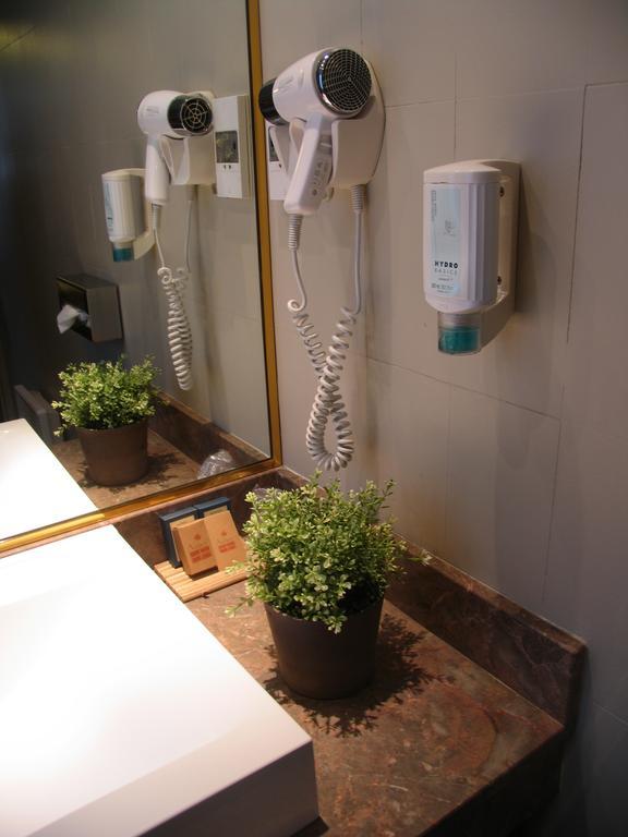 Saint Ferreol Hotel Marseille Room photo
